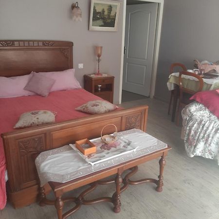 Chambre D Hotes Saint-Laurent-de-la-Barriere Kültér fotó