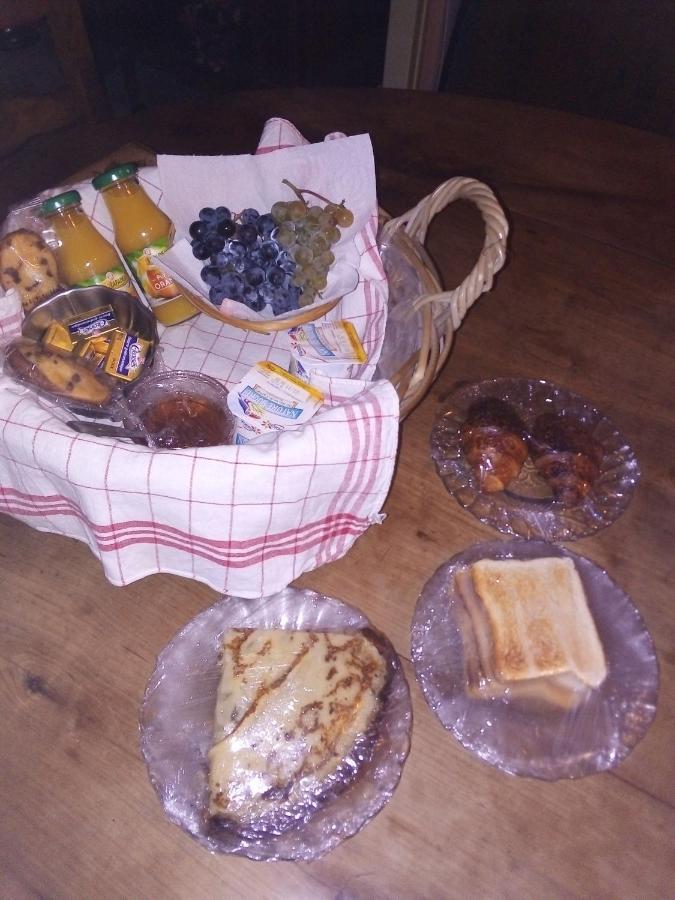 Chambre D Hotes Saint-Laurent-de-la-Barriere Kültér fotó